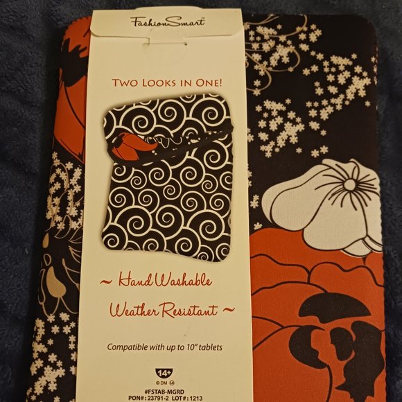 Fashion Smart Reversible Tablet Sleeve for a 10" tablet - Picture 2 of 2